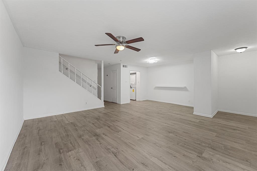11887 Algonquin Drive, Houston, Texas image 3