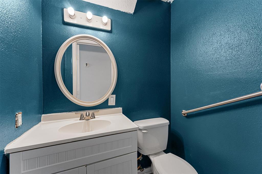 11887 Algonquin Drive, Houston, Texas image 13