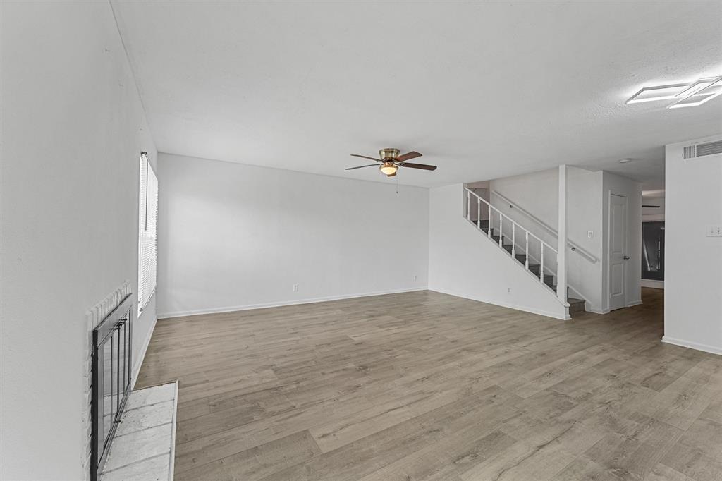 11887 Algonquin Drive, Houston, Texas image 1