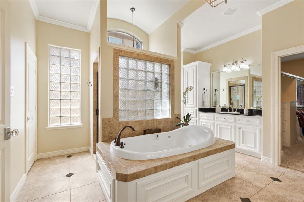 23 Lochbury Drive, Spring, Texas image 23