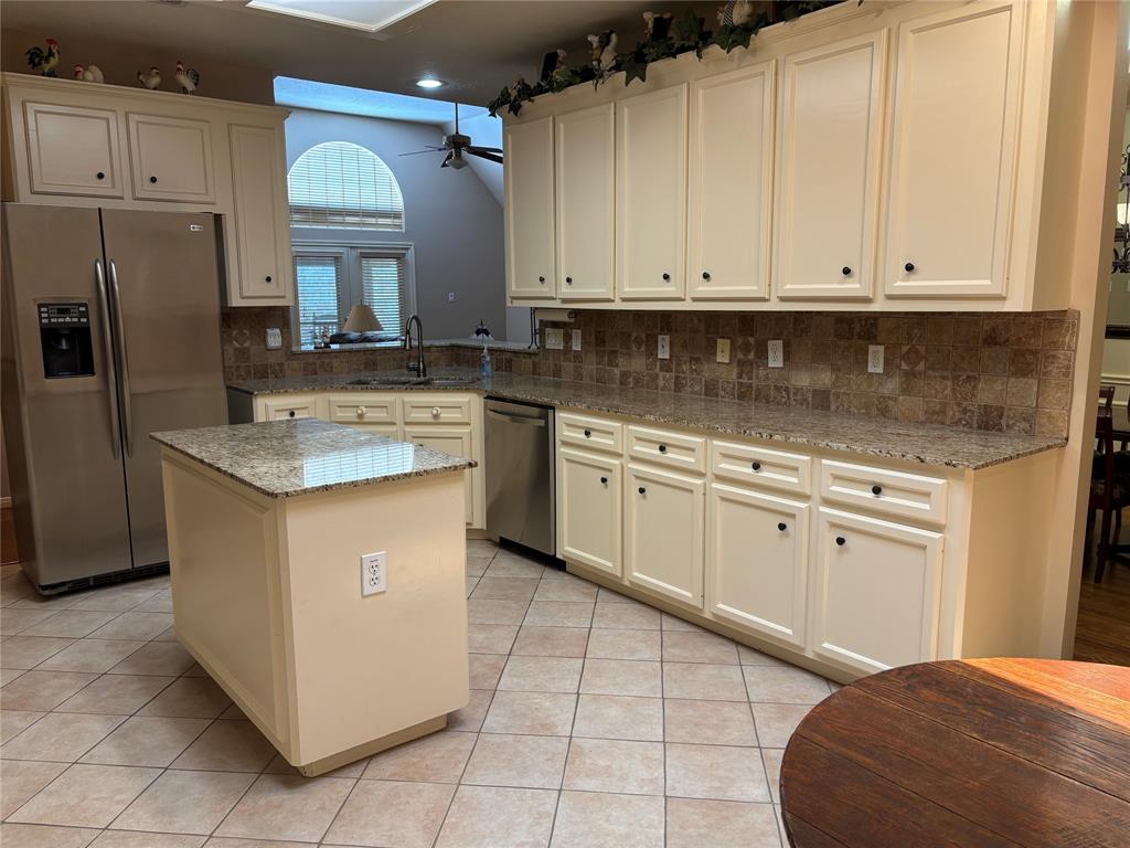 3923 Fordham Park Court, Pasadena, Texas image 8