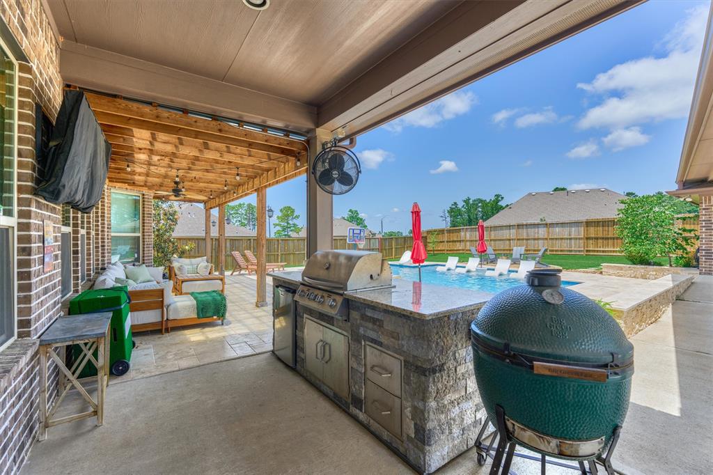 40694 Damuth Drive, Magnolia, Texas image 25