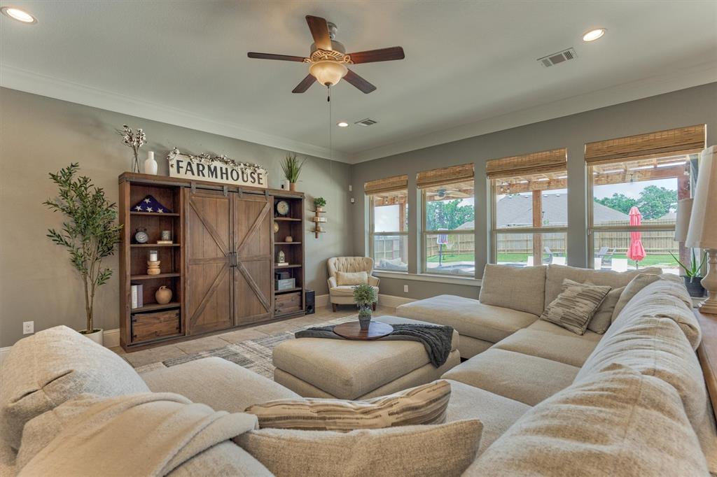 40694 Damuth Drive, Magnolia, Texas image 10