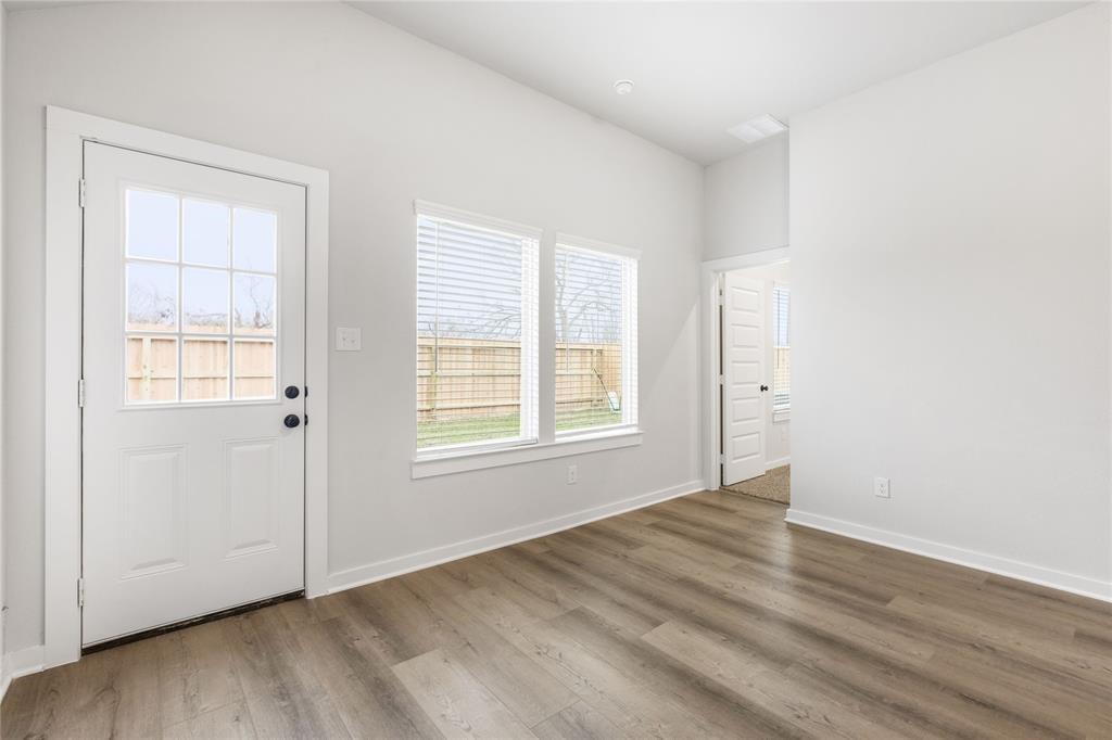 1210 Elsinore Drive, Rosharon, Texas image 11