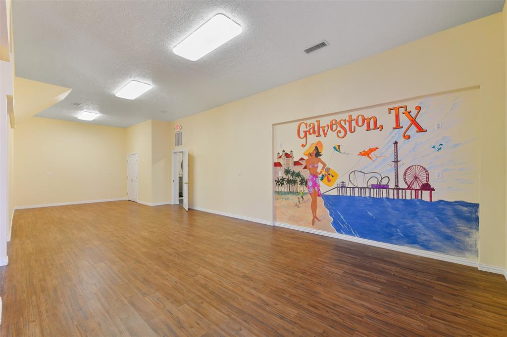2102 Avenue N, Galveston, Texas image 26