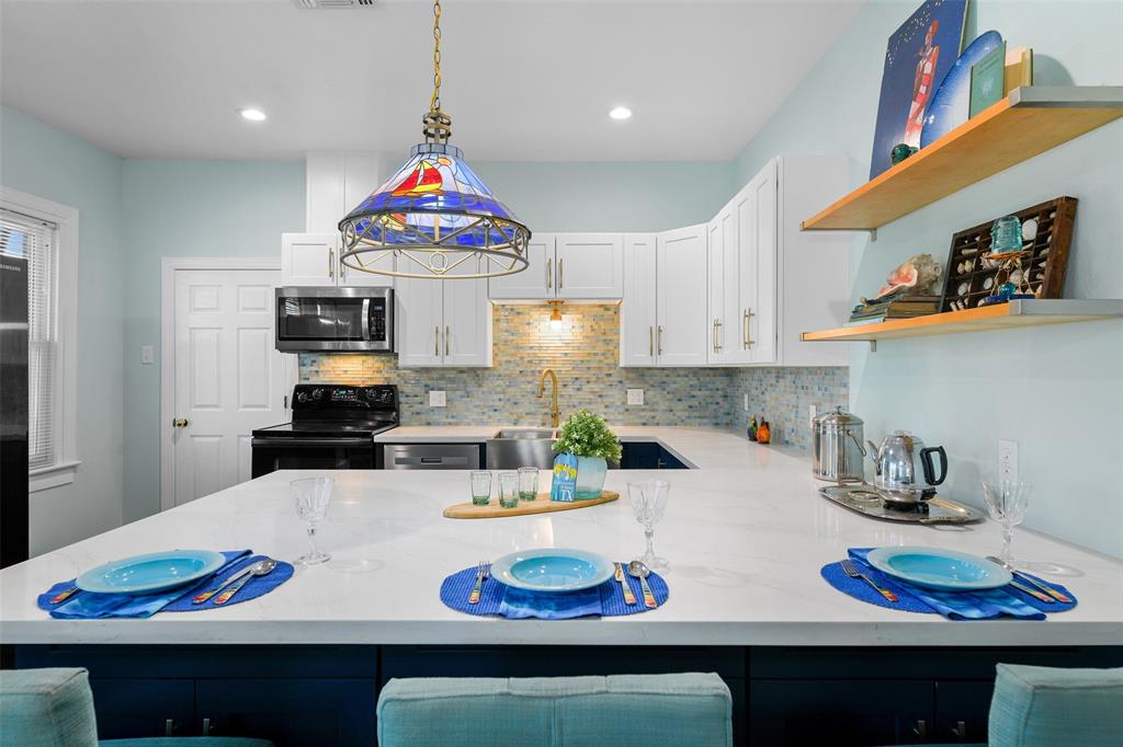 2102 Avenue N, Galveston, Texas image 10