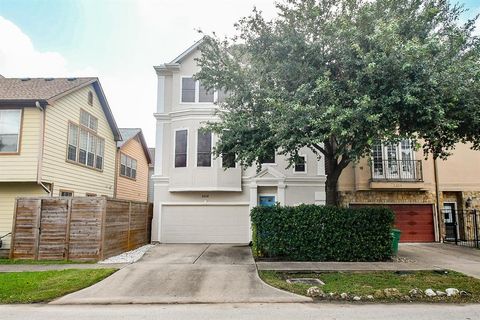 Photo of 2614 Maxroy Street, Houston, TX 77007 (MLS # 3177295) Photo of 2614 Maxroy Street, Houston, TX 77007 (MLS # 3177295)