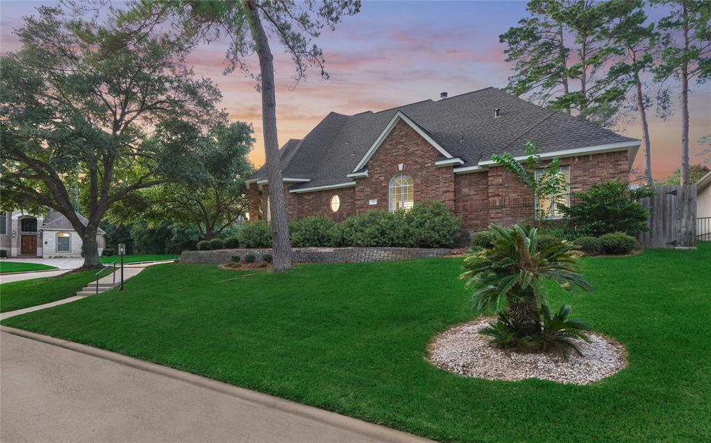 7 Wycliffe Drive