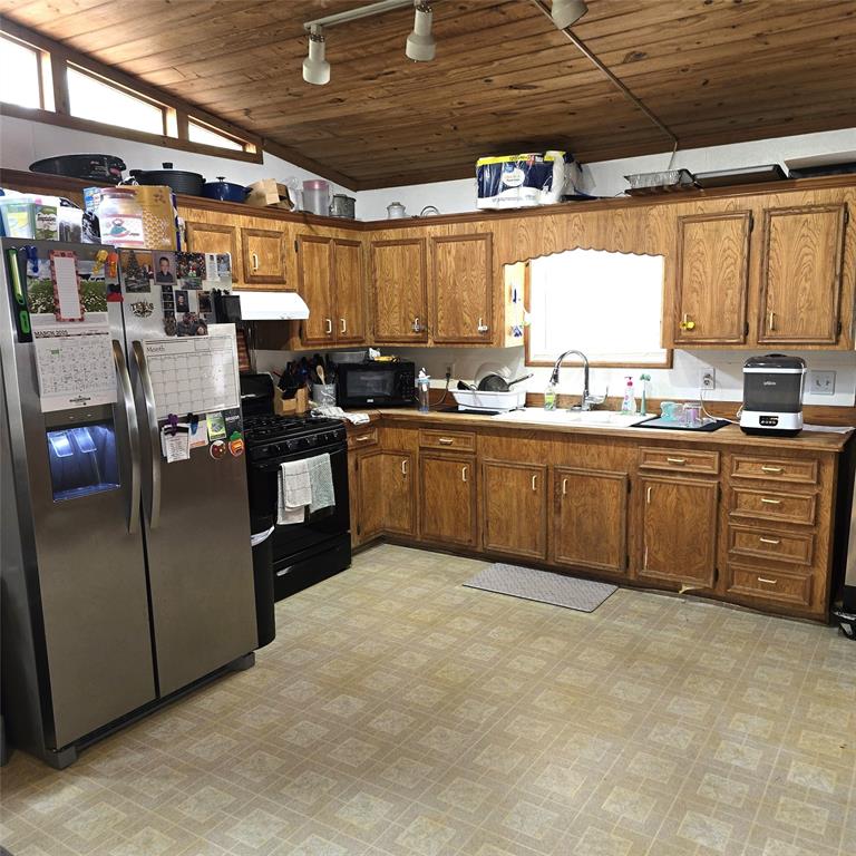 380 Post Oak Lane, Trinity, Texas image 6