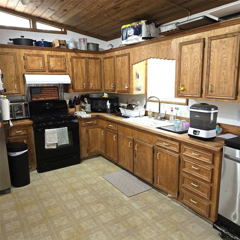 380 Post Oak Lane, Trinity, Texas image 5