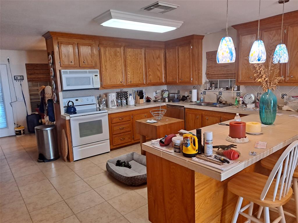 2281 County Road 230, Sargent, Texas image 11
