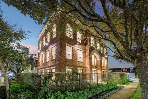128 W 17th Street Houston TX 77008