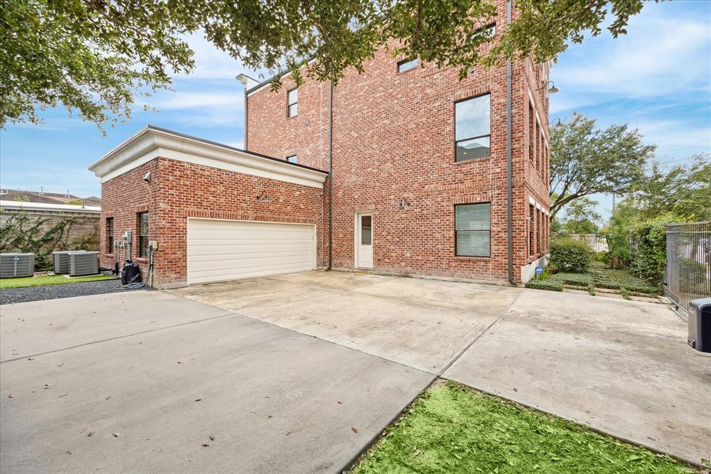 128 W 17th Street, Houston, Texas image 41