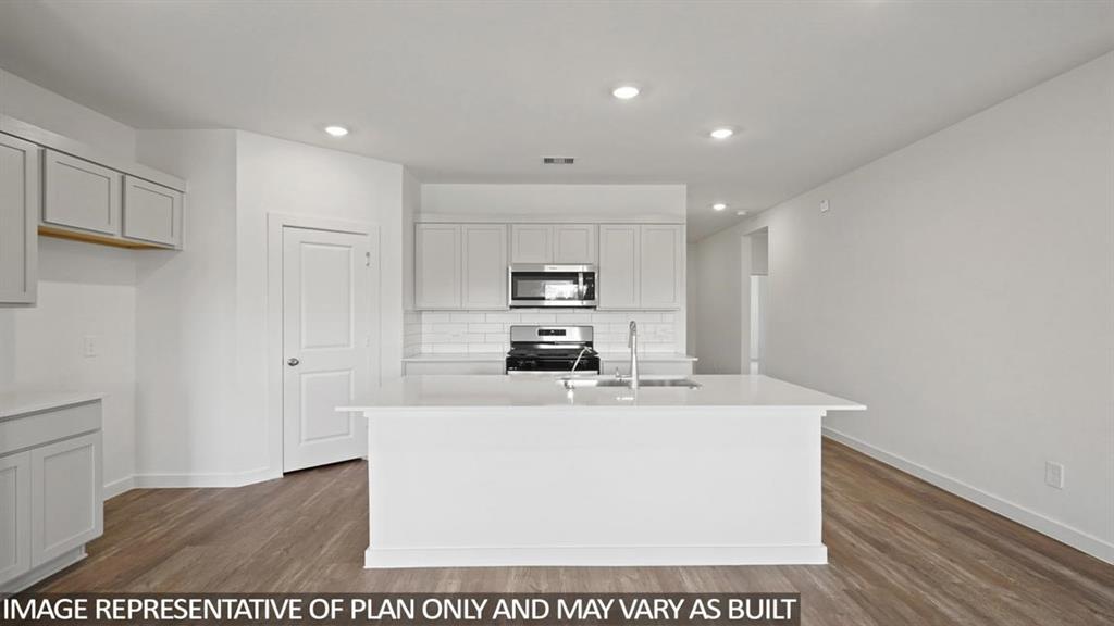 20463 Coast Redwood Street, New Caney, Texas image 3