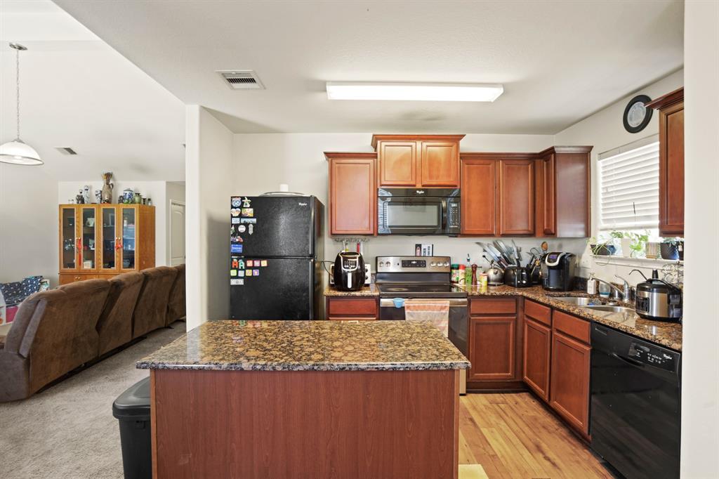 Photo 11 of 22 of 7127 Glenridge Lane house