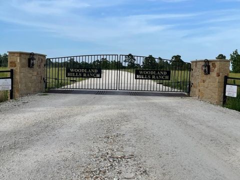 Photo of 8 County Road 114, Centerville, TX 75833 (MLS # 80413403) Photo of 8 County Road 114, Centerville, TX 75833 (MLS # 80413403)