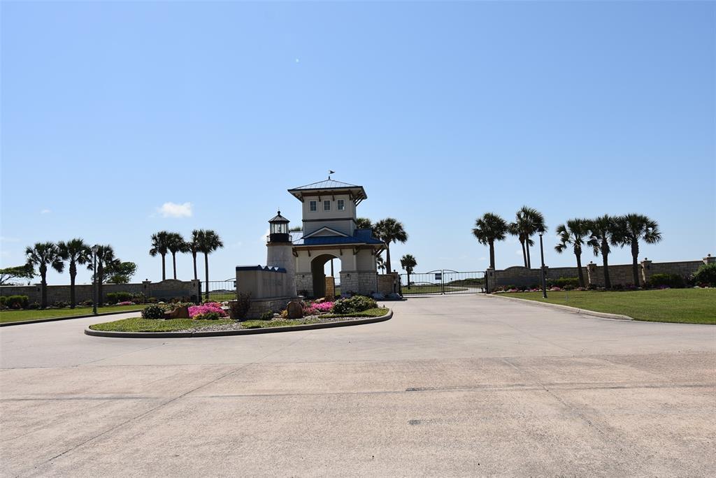 2929 Hammock Ct, Palacios, Texas image 2