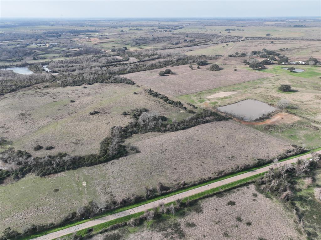 000 Schindler Road, Alleyton, Texas image 3