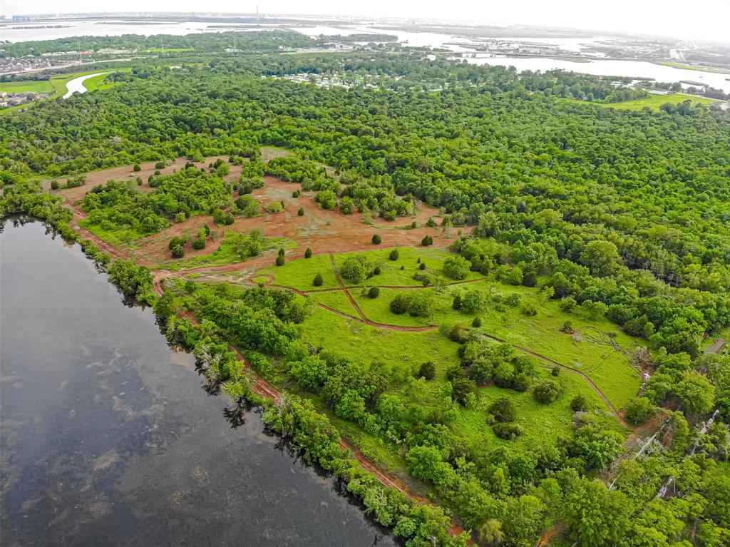 001 Steele Road, Highlands, Texas image 8