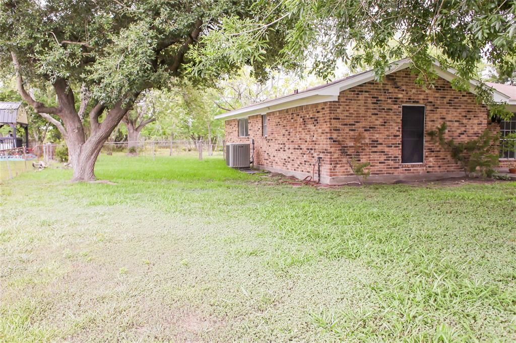 912 Robinson Road, La Porte, Texas image 3