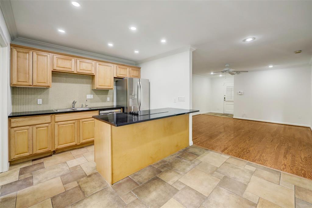 8277 Kingsbrook Road #254, Houston, Texas image 6