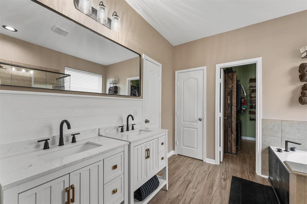 9948 Lazy Cove Lane, Brookshire, Texas image 15