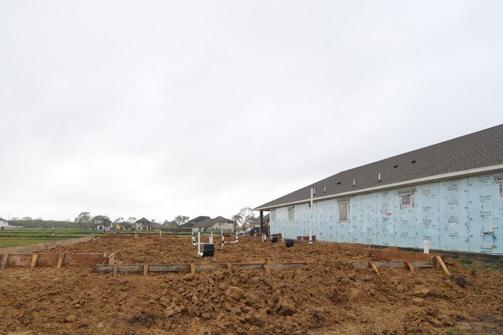 12127 Canal View Boulevard, Mont Belvieu, Texas image 5