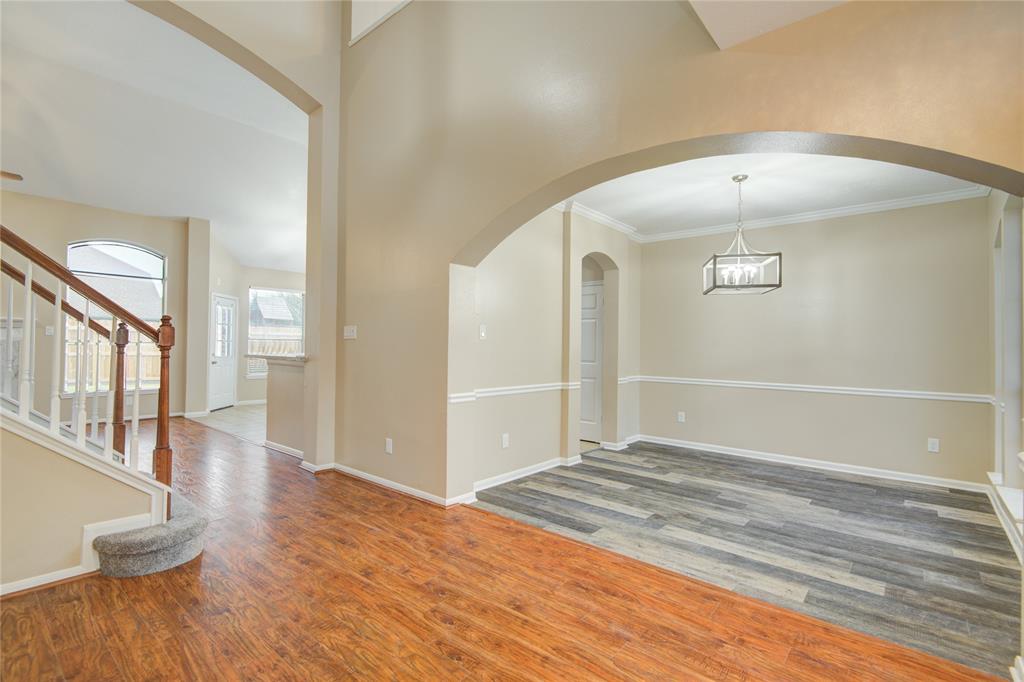 10900 Spruce Drive, La Porte, Texas image 6