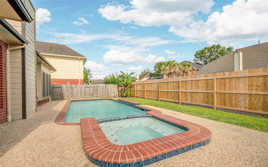 10900 Spruce Drive, La Porte, Texas image 45