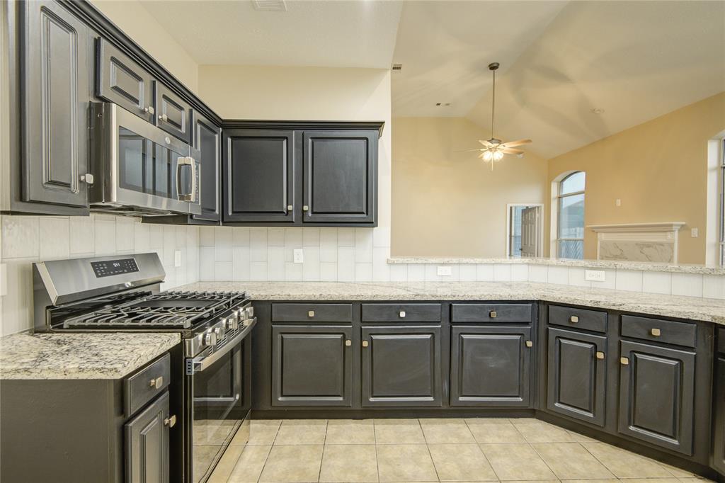 10900 Spruce Drive, La Porte, Texas image 13