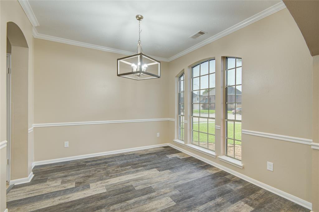 10900 Spruce Drive, La Porte, Texas image 8