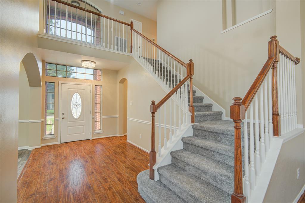 10900 Spruce Drive, La Porte, Texas image 7