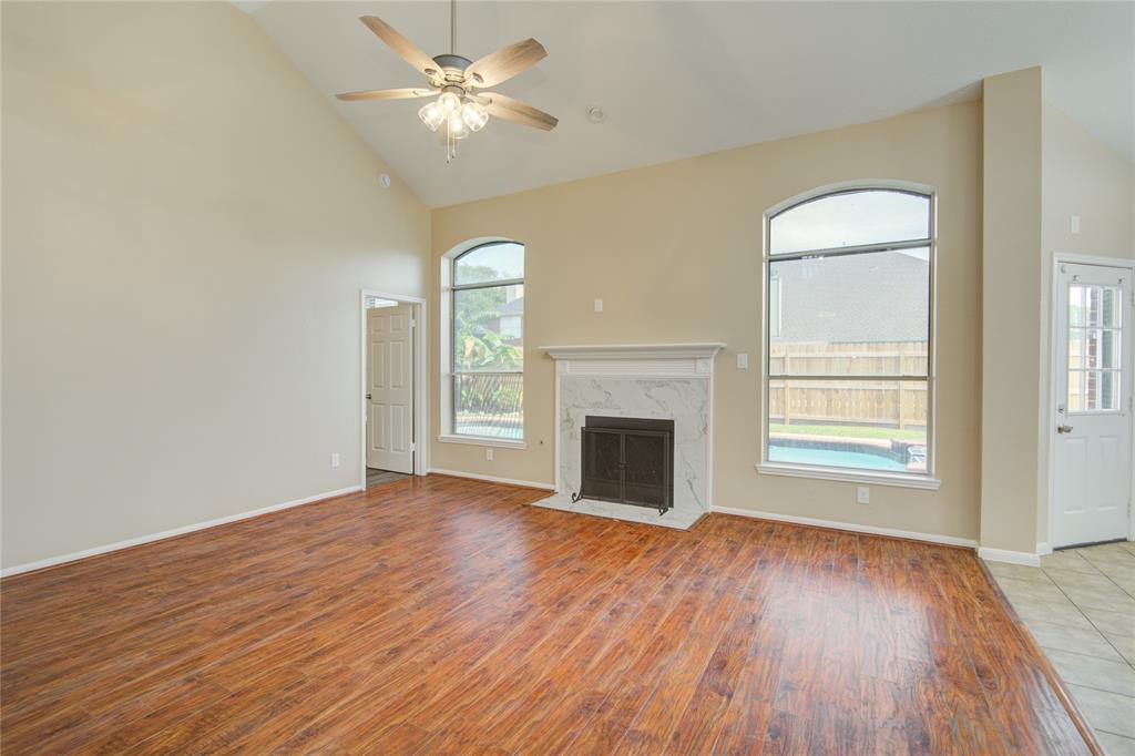 10900 Spruce Drive, La Porte, Texas image 21