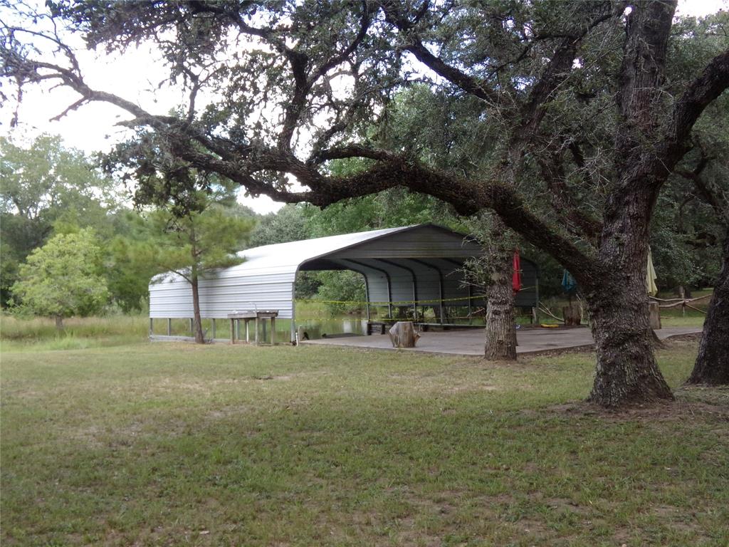 119 Cedar Circle Street, Sheridan, Texas image 5