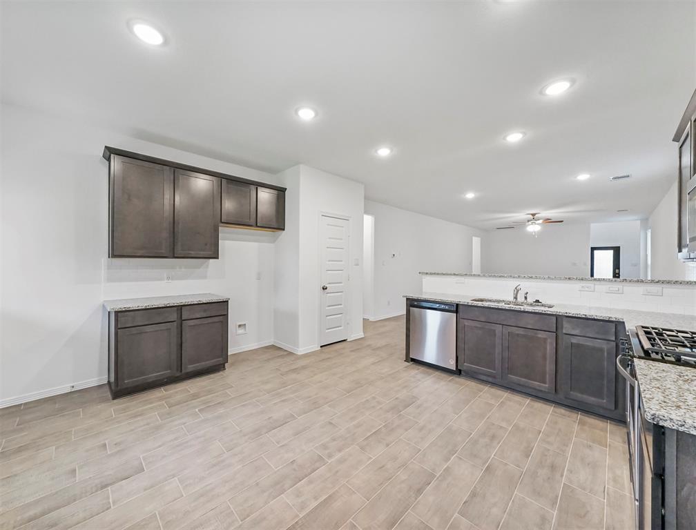 5602 Tabula Rasa Drive, Katy, Texas image 10