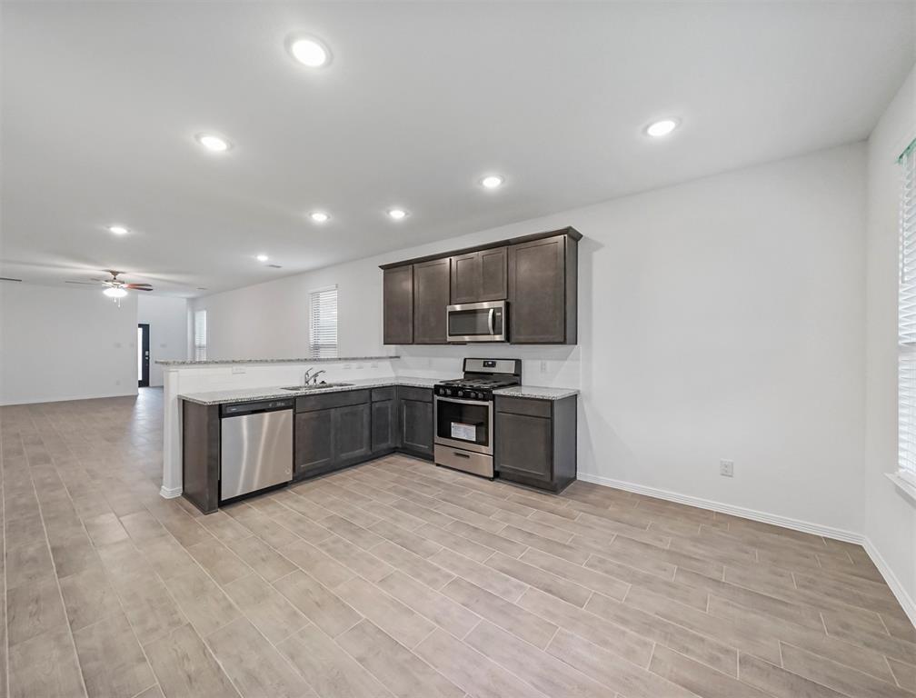 5602 Tabula Rasa Drive, Katy, Texas image 12