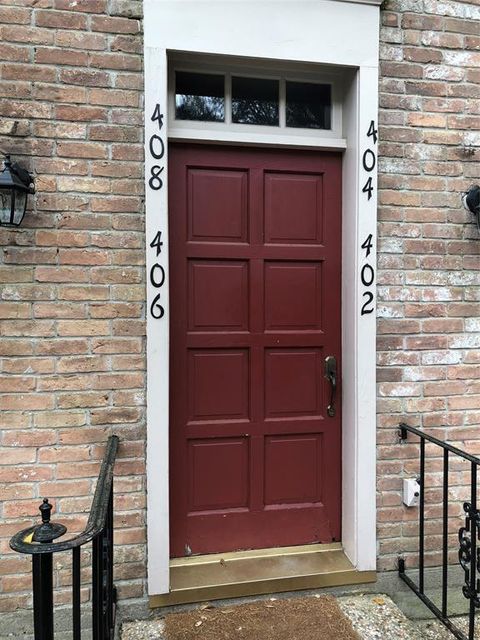 Photo of 406 N Post Oak Lane, Houston, TX 77024 (MLS # 30292856)