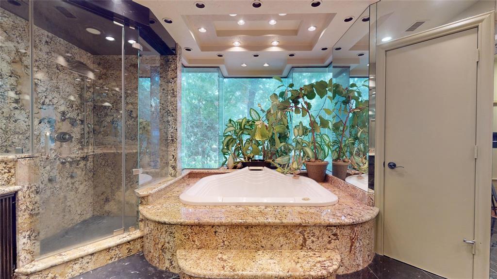 24 Autumn Crescent, The Woodlands, Texas image 17