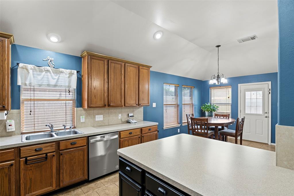 20611 Raincrest Drive, Katy, Texas image 7