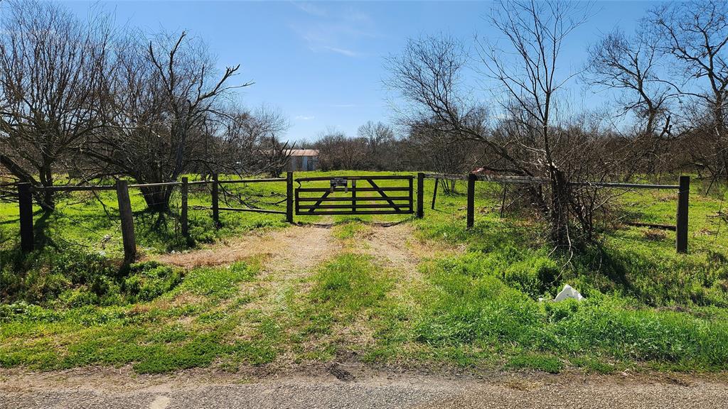40499 Garrett Road, Brookshire, Texas image 9