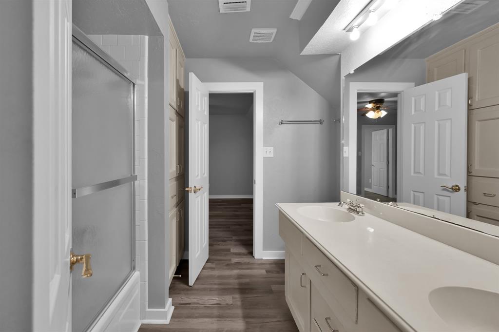 402 Pine Manor Dr Dr, Conroe, Texas image 21