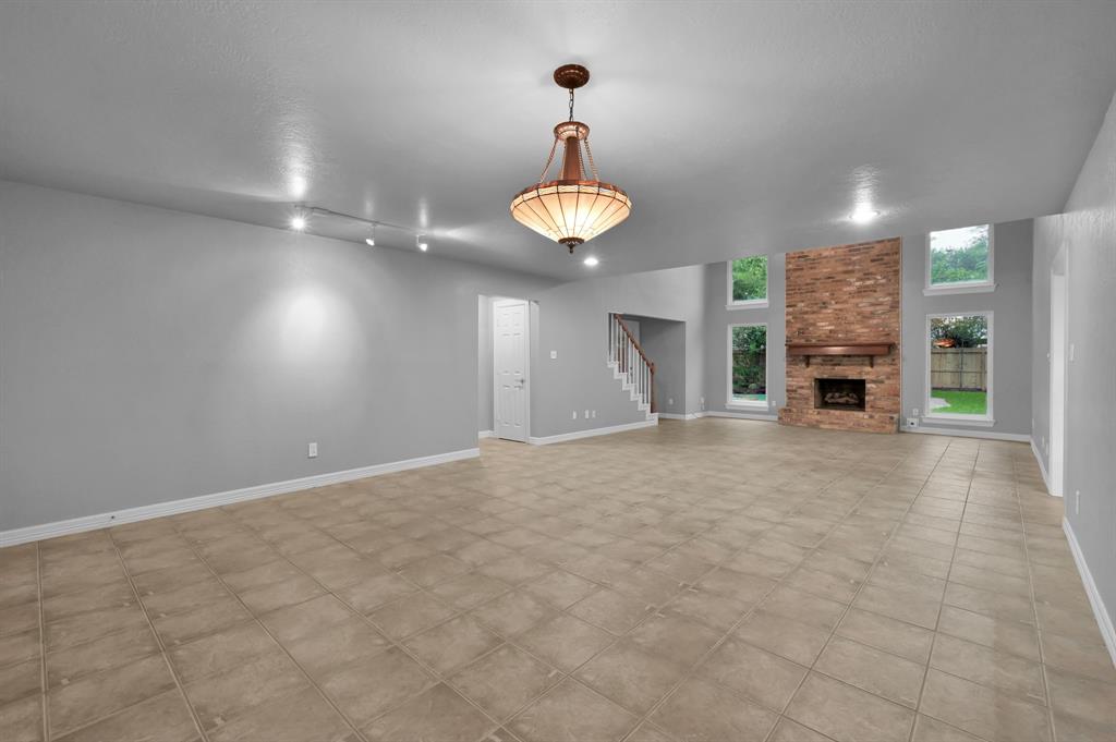 402 Pine Manor Dr Dr, Conroe, Texas image 6