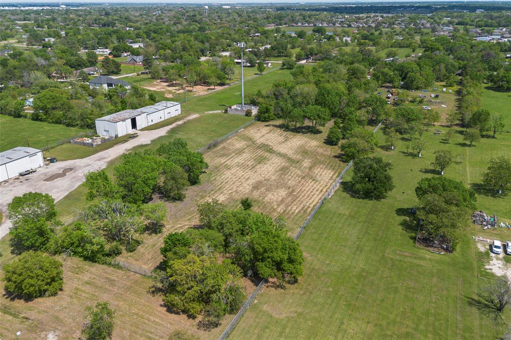 Harkey Road, Pearland, Texas image 2