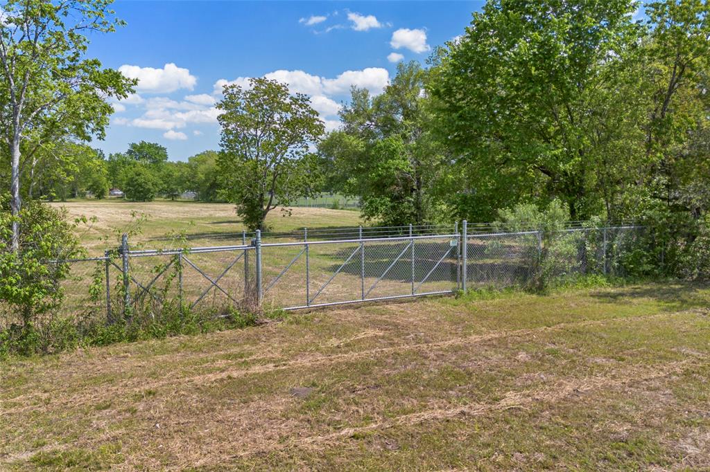 Harkey Road, Pearland, Texas image 6