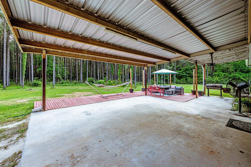 1515A Fm 247, Huntsville, Texas image 31