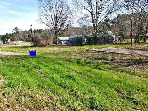 1330 US Hwy 190 W Oakhurst TX 77359