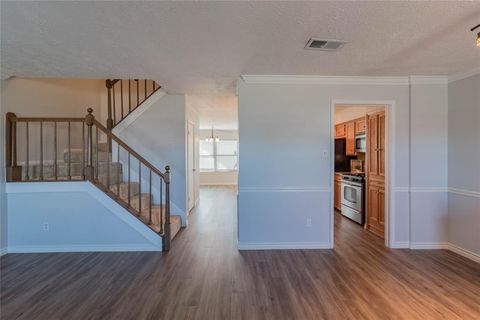 Townhouse in Houston TX 12178 Beamer Road 3.jpg