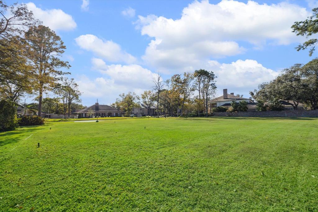 302 Shadywood Road, Houston, Texas image 11