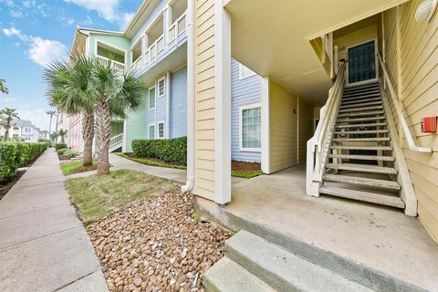 Condominium in Galveston TX 7000 Seawall Boulevard 27.jpg