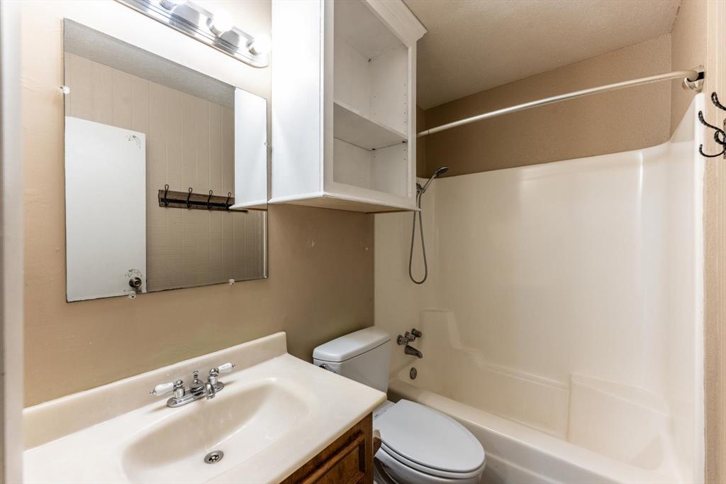 224 Olive Street, Huntsville, Texas image 17